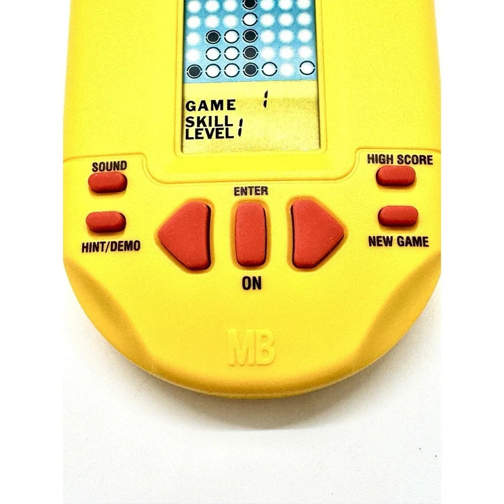 Vintage 1995 Milton‎ Bradley Connect Four Handheld Electronic Game Retro 90s Toy